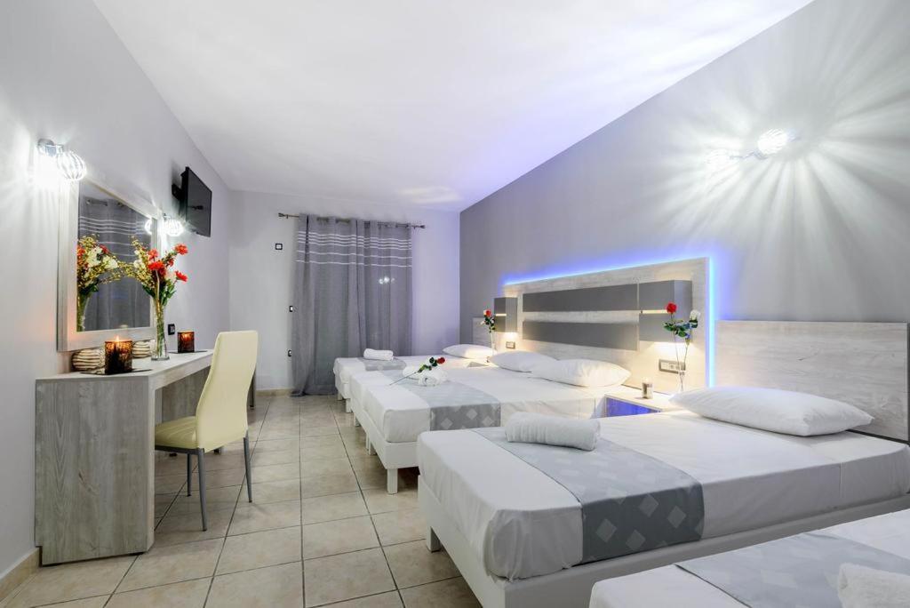 Savvas-Deval Hotel (Adults Only) Laganas Exteriör bild